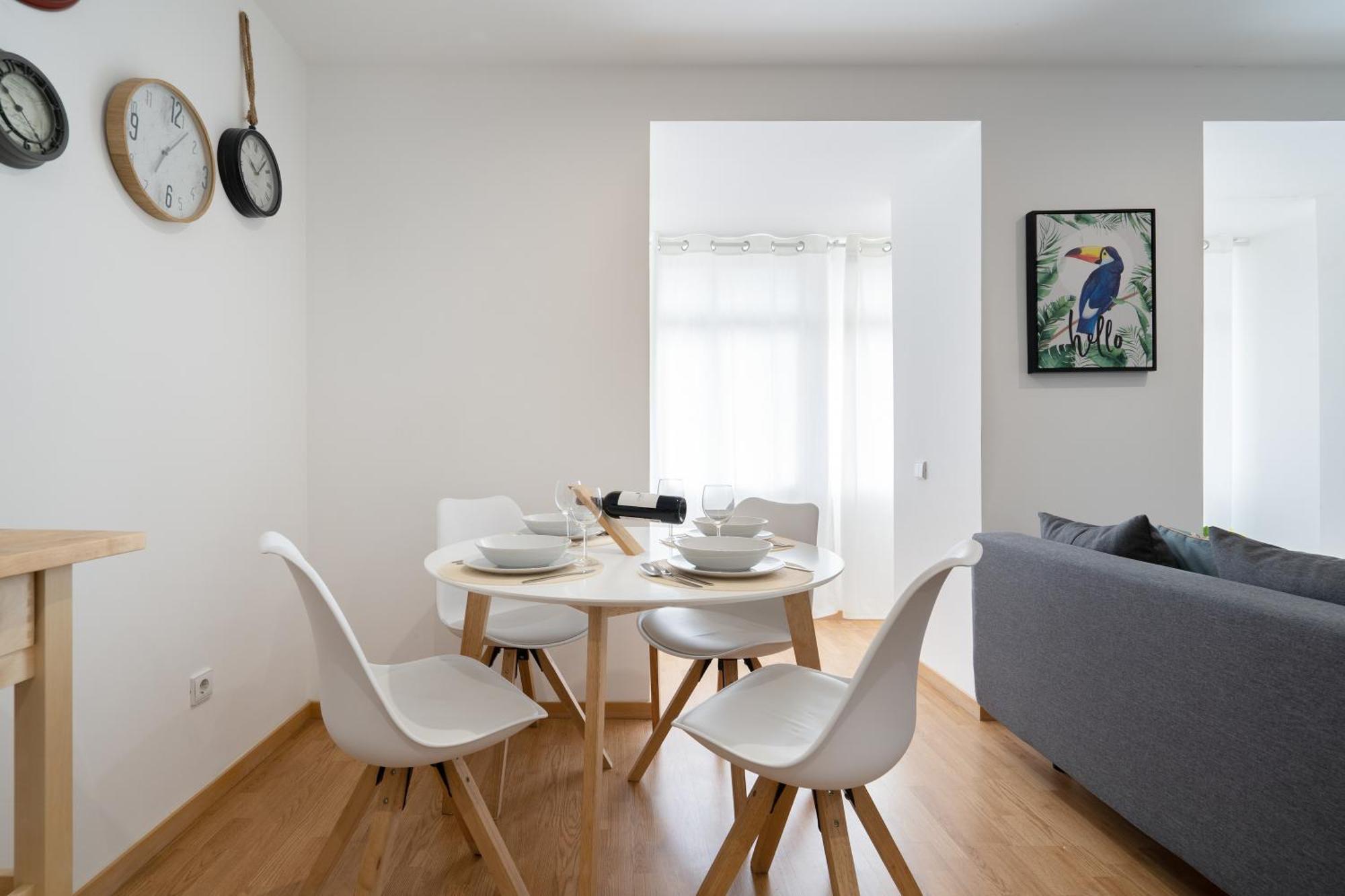 Apartament Host Wise - Colorful Fresh Flats - Batalha *