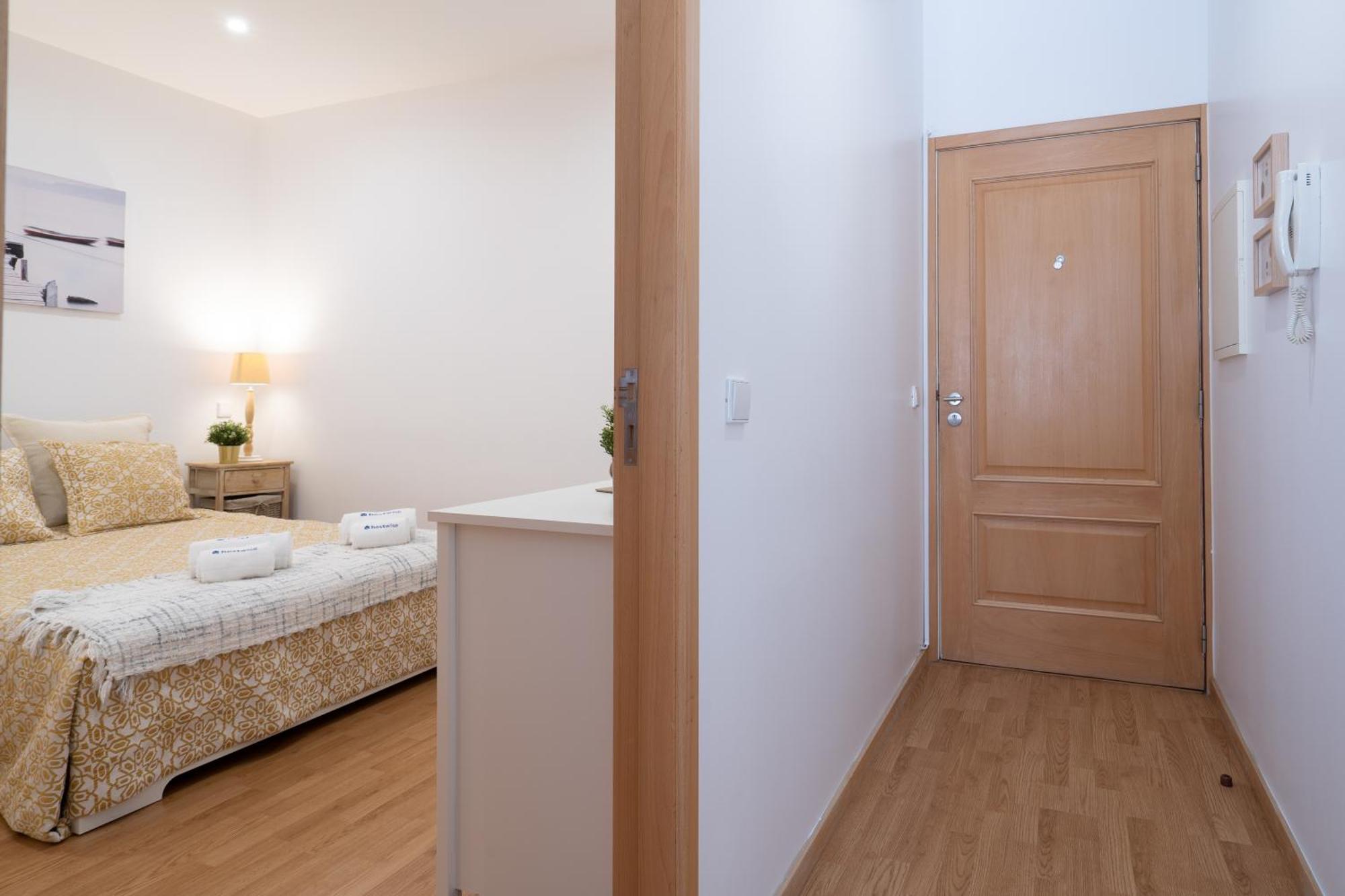 Host Wise - Colorful Fresh Flats - Batalha Apartament Porto